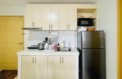 Mandurriao Condo | Relaxing 2BR with Pool, Gym, Garden