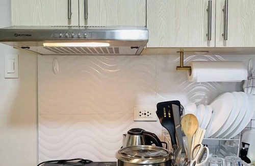 Mandurriao Condo | Relaxing 2BR with Pool, Gym, Garden