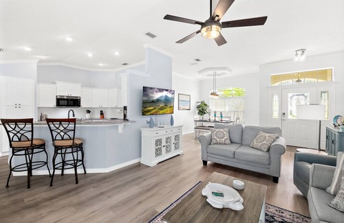 Palm Coast House | Relaxing 3bd Pool Home w/Lanai & Lush Backyard