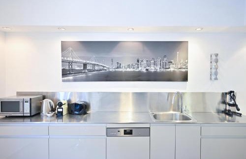 Tel Aviv Apartment | Relaxing 3BR in Ben yehuda 66 by HolyGuest