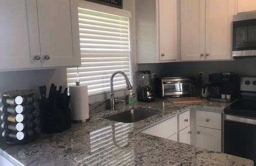 Four Corners Cottage | Relaxing Cobb Hill Cottage in Bozeman