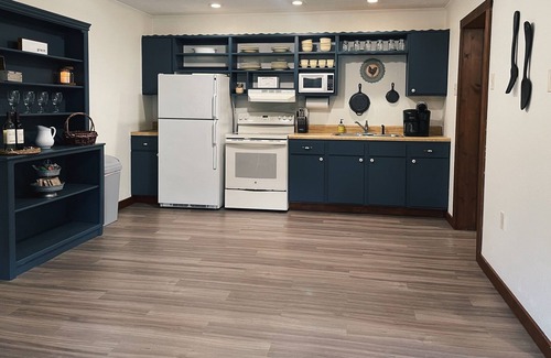 Canton House | Relaxing country cabin near the Blue Ridge Parkway