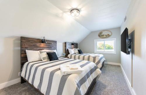 Rockford House | Relaxing Country-view Home Near Golf & Casino