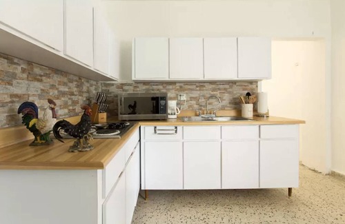 Rio Grande House | Relaxing Family and Friend Escape with Wrap Around Porch