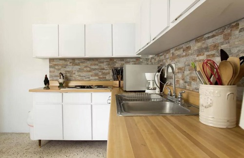 Rio Grande House | Relaxing Family and Friend Escape with Wrap Around Porch