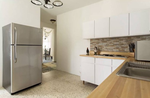 Rio Grande House | Relaxing Family and Friend Escape with Wrap Around Porch