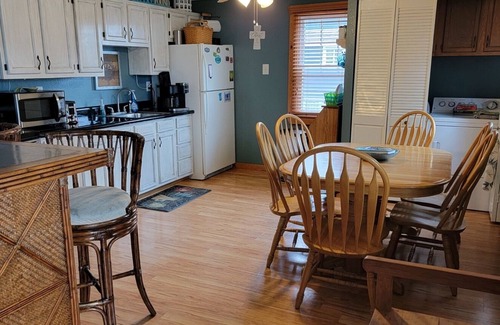 Gypsum House | Relaxing Gem Beach, Close to Twin Oast Brewery, Orchard Eatery and Miller Ferry