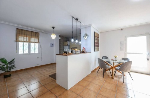 Cobisa Apartment | Relaxing Getaway 15` from Toledo