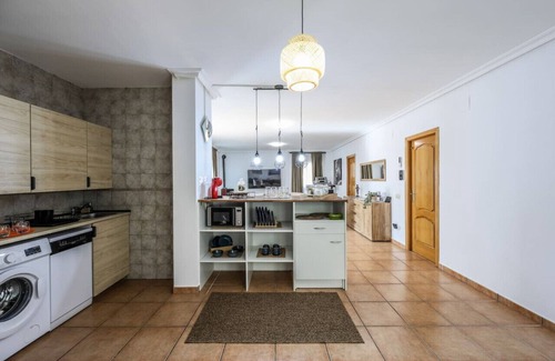 Cobisa Apartment | Relaxing Getaway 15` from Toledo