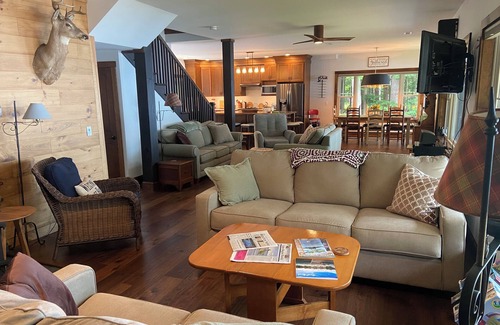 Naples House | Relaxing Long Lake Summer Retreat for the Whole Family