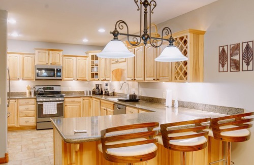Munds Park Cabin | Relaxing/Rejuvenating 4BR/3.5BA Cabin *Munds Park*