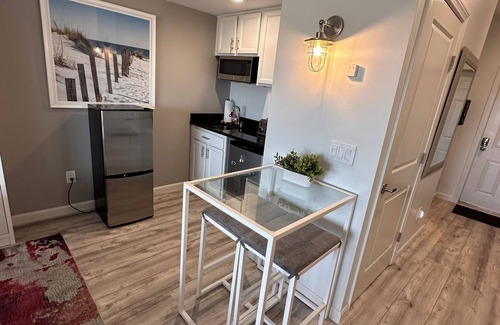 Seabrook Condo | Relaxing studio condo with WiFi and AC in wonderful Seabrook
