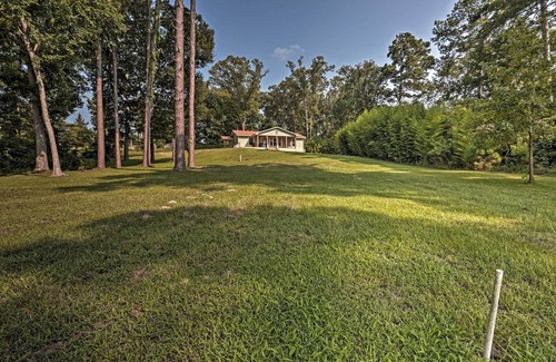 Jefferson Cottage | Relaxing Texas Getaway, 1 Mile to Boat Ramp!