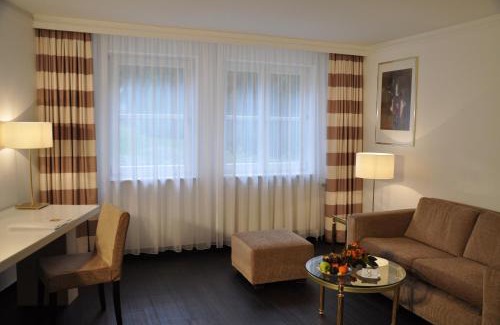Busnau Hotel | relexa hotel Schatten Stuttgart