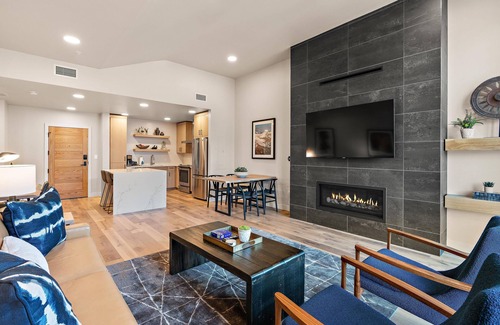 Tamarack Resort Condo | Remarkable Condo|Plaza/Mountain views PET FRIENDLY