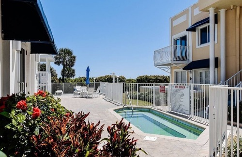 Port Canaveral Condo | Remodeled Direct Oceanview Condo - Pool, Hot Tub, Beach Access, Sleeps 4