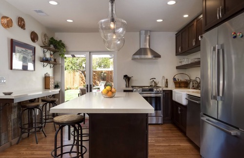 Oak Park House | Remodeled, Downtown, Large Yard/Spa
