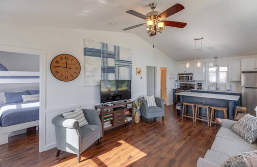 Brainerd Apartment | Remodeled, Grill, Outside Seating, Dock, Swimming