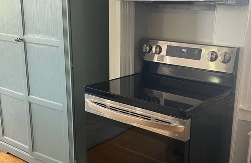 Branford Apartment | Remodeled spacious 2 BR near downtown with yard and wrap around porch