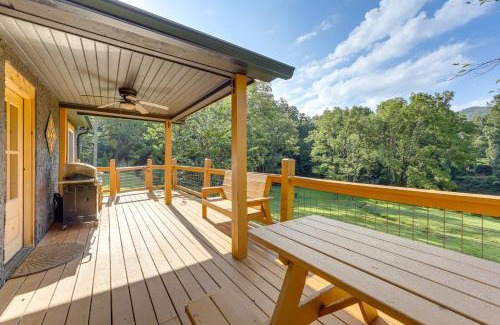 Tuckasegee House | Remote Home with Deck and Grill in Scenic Tuckasegee!