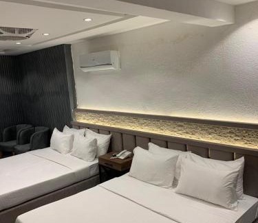 G-8 Sector Hotel | Renaissance Hotels