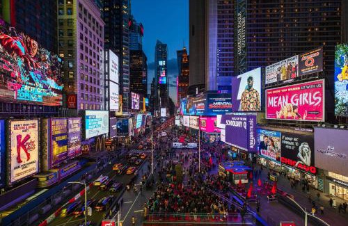 Central New York City Hotel | Renaissance New York Times Square by Marriott