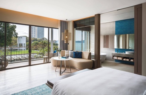 Na Chom Thian Hotel | Renaissance Pattaya Resort & Spa