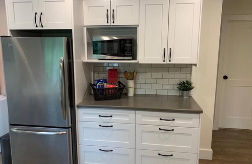 Mayne Island Cottage | Renovated 2 bedroom Gulf Island Getaway on Mayne Island for monthly stays