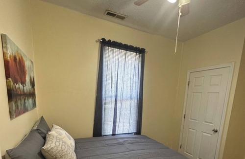 Lafayette Apartment | Renovated 2 floor spacious apartment in downtown lafayette!