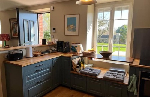 Beaussais-sur-Mer House | Renovated Breton farmhouse, sleeps 12 in Ploubalay