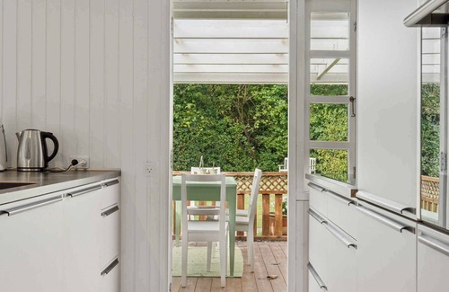 Ronbjerg House | Renovated classic cottage close to beach