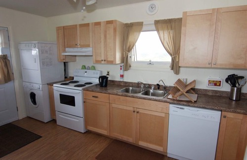 Sea View Cottage | Renovated Cottage with Two Full Bathrooms Steps from PEI's Most Beautiful Beach