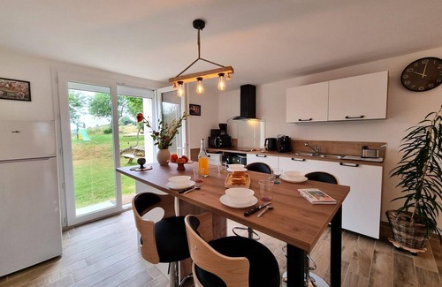 La Versanne Cottage | Renovated cottage with Wi-Fi, garden and pets allowed in La Versanne