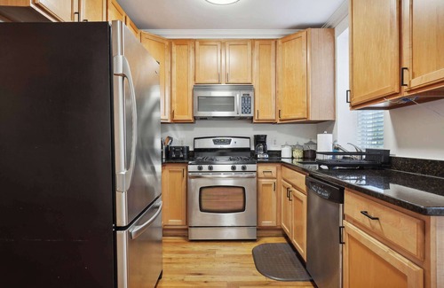 Manor Park House | Renovated DC Home- Upper Unit Only