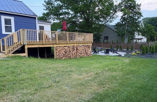 Port Austin House | Renovated Downtown Port Austin Gem!