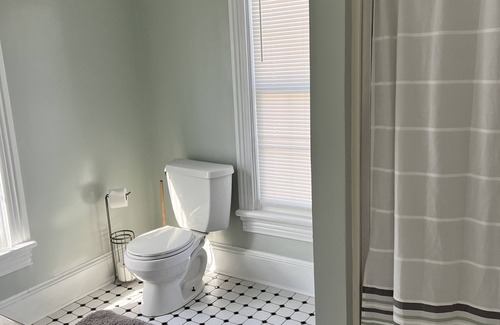 Hancock House | Renovated Farmhouse located near the C and O Canal