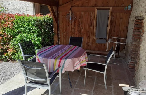 Louchy-Montfand Cottage | Renovated harvest house with WIFI and pets allowed