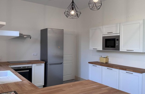 Jaligny-sur-Besbre Cottage | Renovated house with garden in Jaligny-sur-Besbre