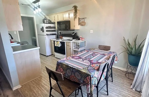 Gulfport House | Renovated Home near I-10 & Beach, Dog & Kid Friendly
