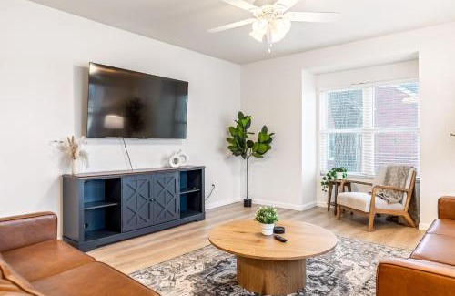 Wentzville House | Renovated House for 14 in Wentzville MO