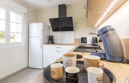 Bourgvallees Cottage | Renovated house in peaceful setting with WiFi and private parking