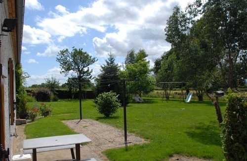Franchesse Cottage | Renovated house with fireplace, pets allowed - Franchesse