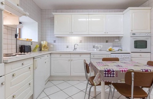 Brotte-les-Ray Cottage | Renovated old house with pool in Brotte-lès-Ray