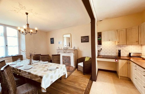 La Gonfriere Cottage | Renovated Old Rectory with Garden, 4 Bedrooms