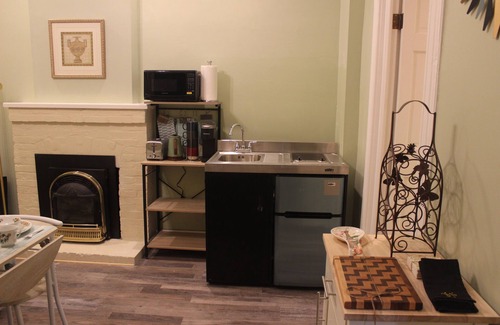 Lafayette Square Apartment | Renovated - Private Studio - stunning master bath