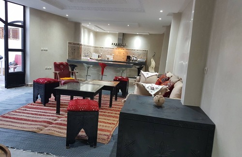 Tamrhakht House | Renovated sheepfold style riad