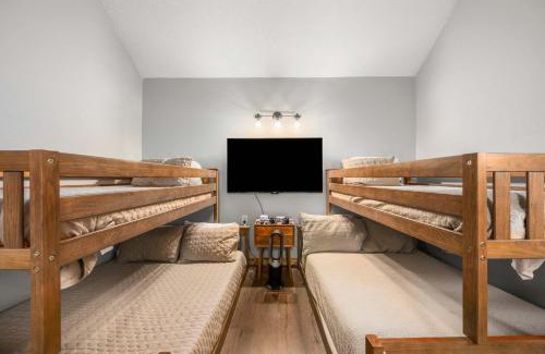 Great Valley House | Renovated Ski In Out Condo King Bed Patio Grill