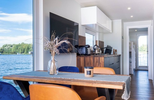 Oberhavel Boat Rental | Rent a houseboat in Zehdenick