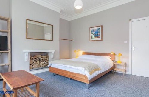 Chorlton-cum-Hardy Apartment | Rentalshosted Chorlton