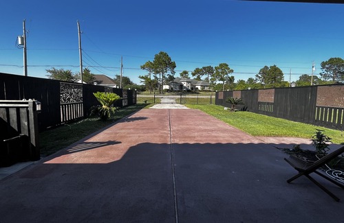 Dickinson House | Renting Entire house